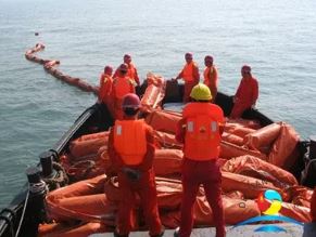 Harbor Solid PVC Flotation Oil Boom